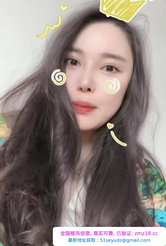 建邺吾悦广场小姐姐