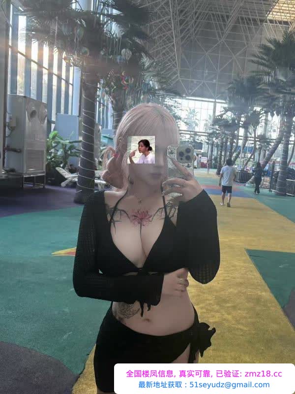 巨乳骚货小趴菜