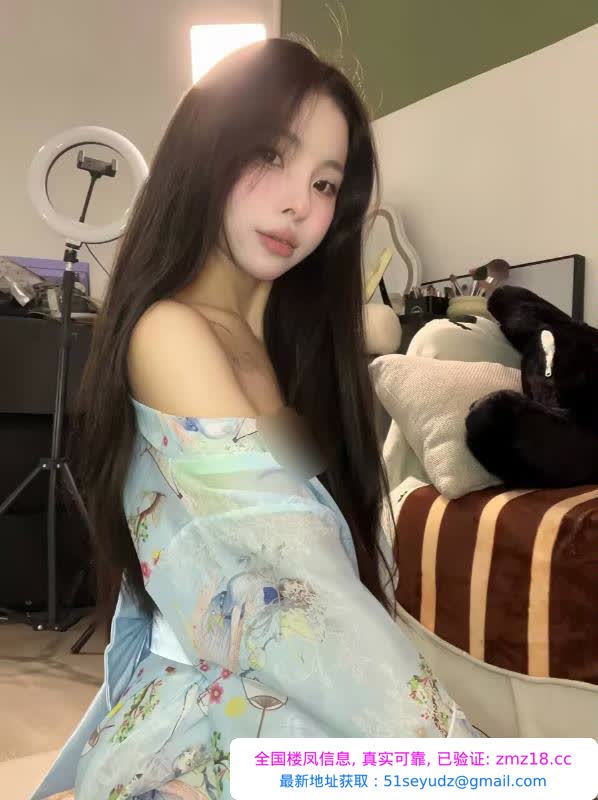 二刷风骚制服屁桃