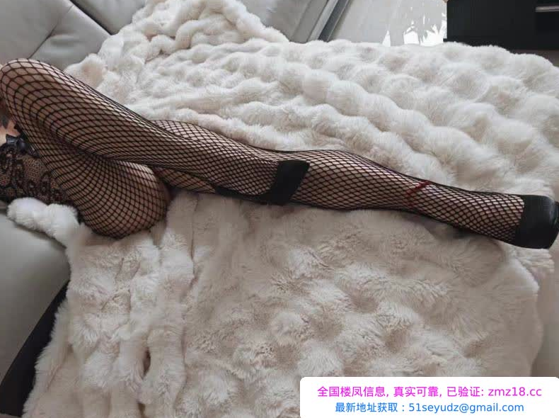 过年不打烊 小姐姐