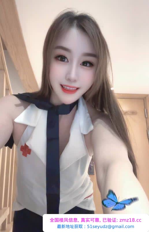 新银座美胸依依