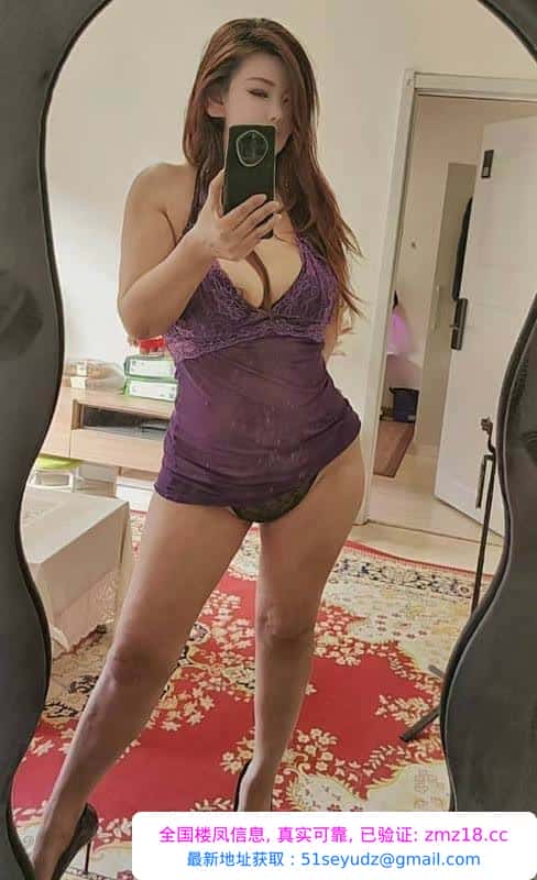 丰满个高肥臀熟女