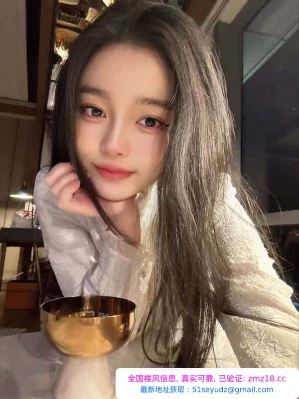 清纯女友颜值悠悠