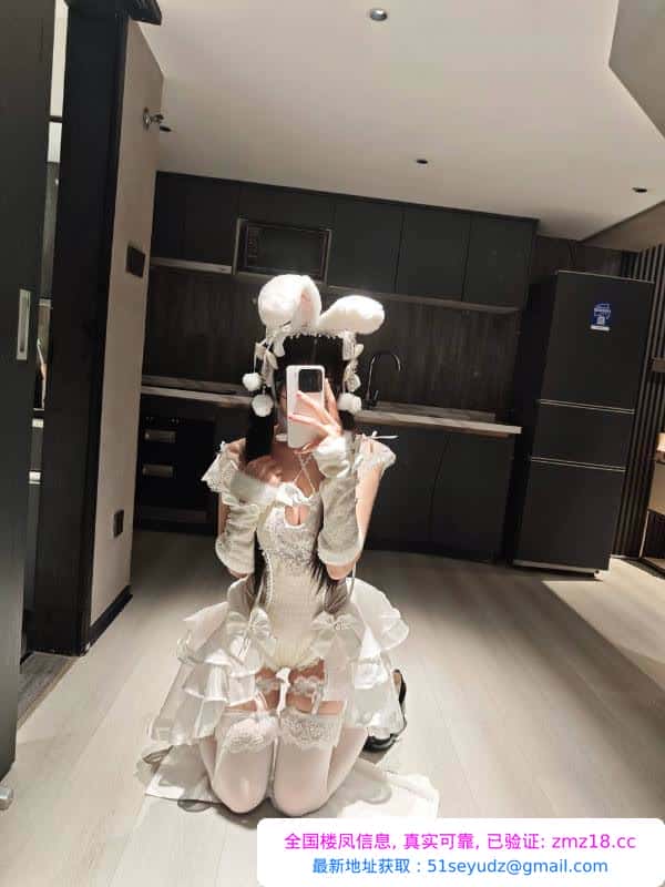 天河白虎喵喵cos