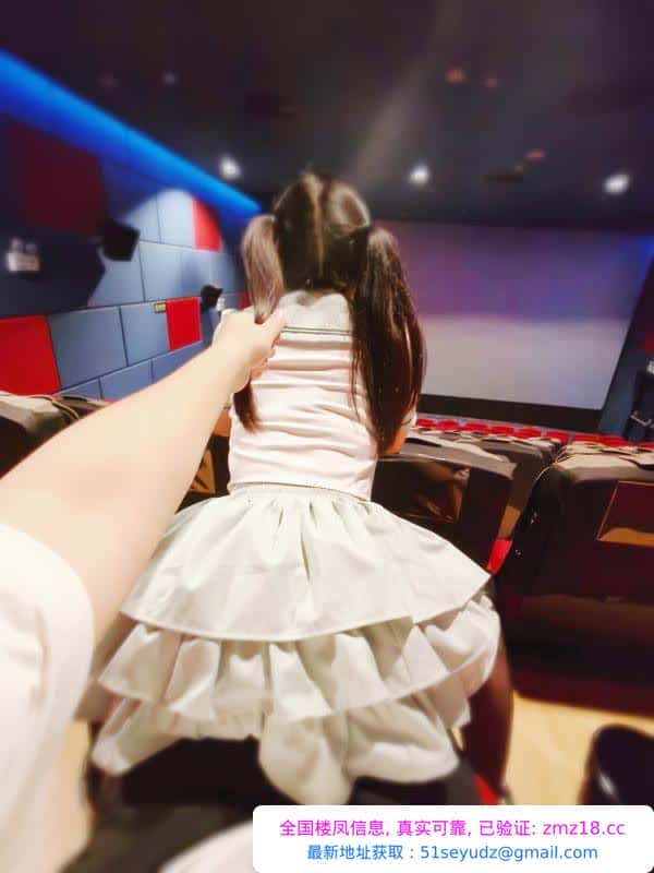 户外女友朵朵酱