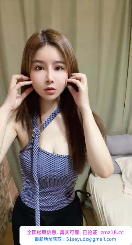 后入包臀裙小姨子