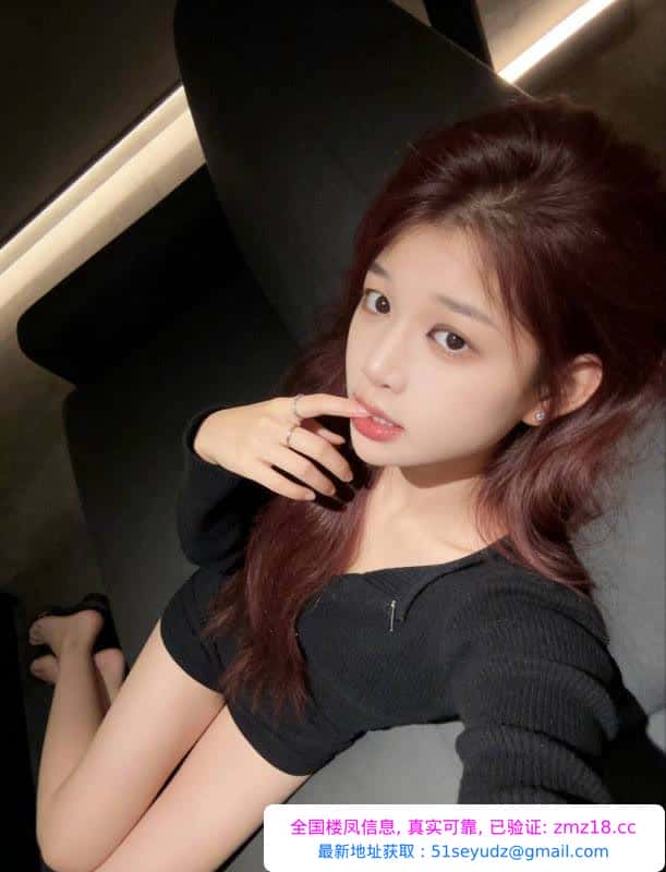 肤白貌美颜值长腿老师