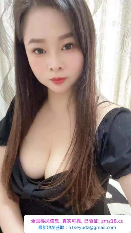 丰满大胸小丽丽