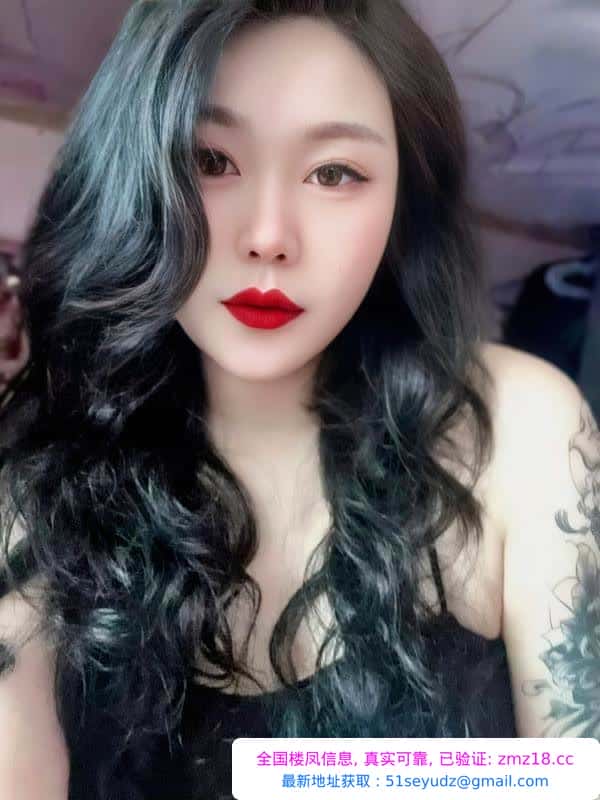 巨乳红唇性感贝贝