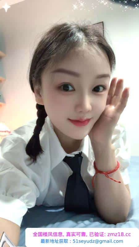 纯欲小姐姐依依