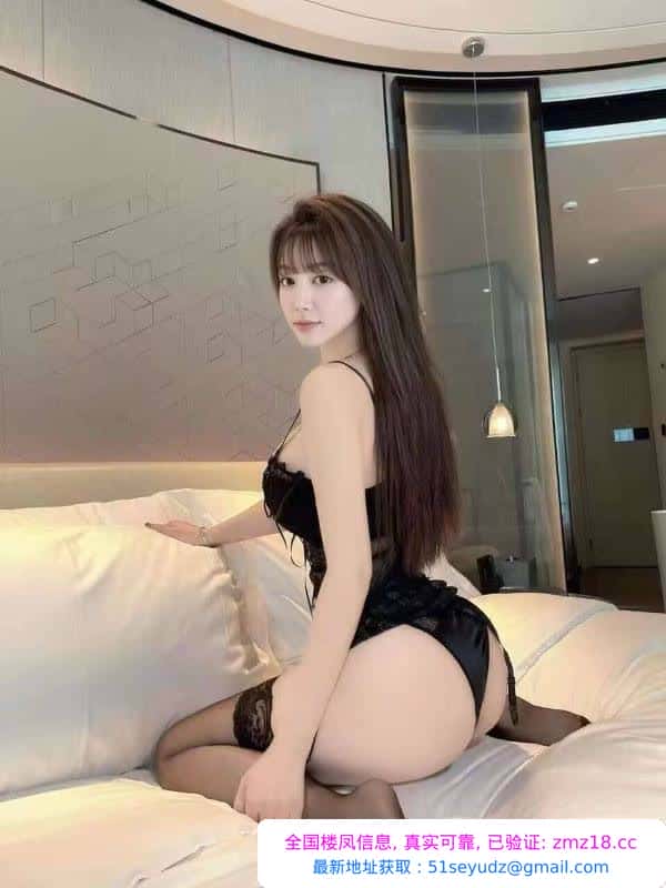 清纯白嫩大长腿青晨