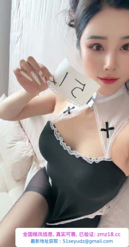 明星脸模特大月亮