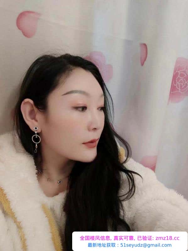 古美巨乳丰满少妇