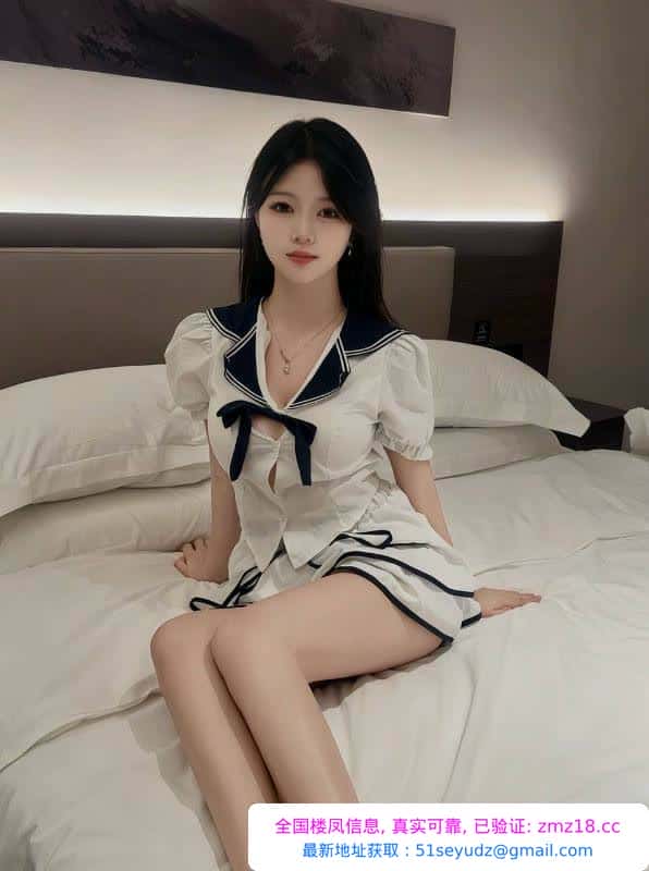 皮肤白嫩颜值小嫩妹