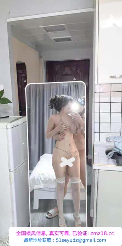 丰满邻家小骚妹