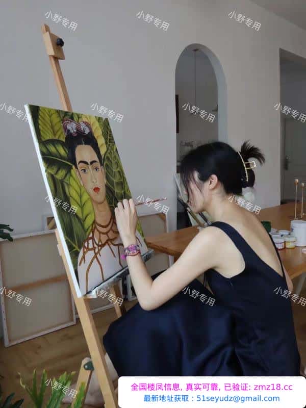 170美腿文艺妞小野