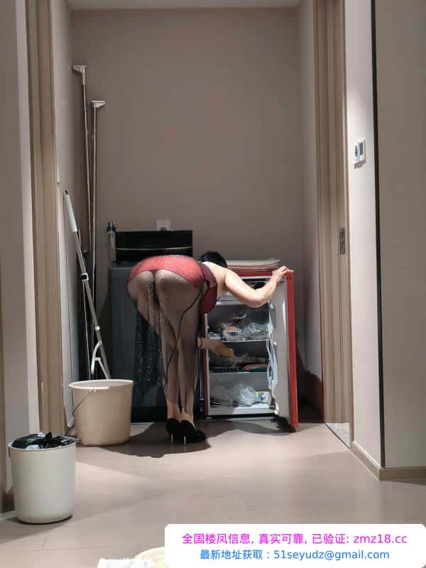 170三通少妇