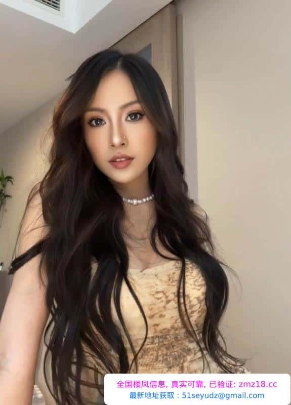 蜜桃臀御姐