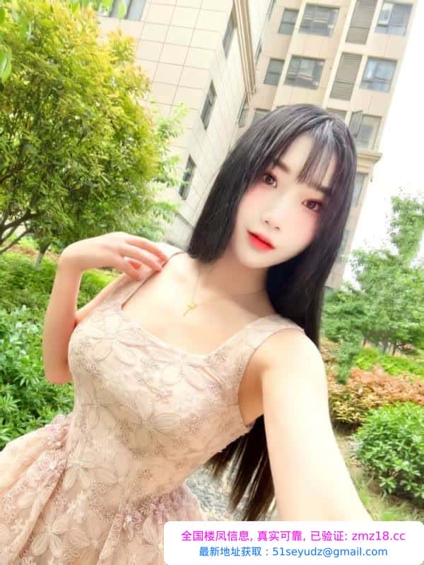 光谷步行街芳芳