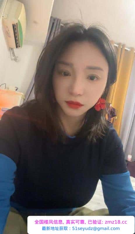 上城眼镜少妇小画