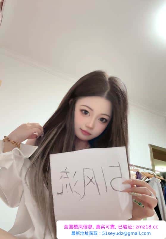 娃娃脸小骚货