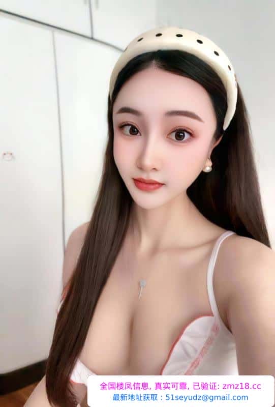 松江川渝巨乳辣妹