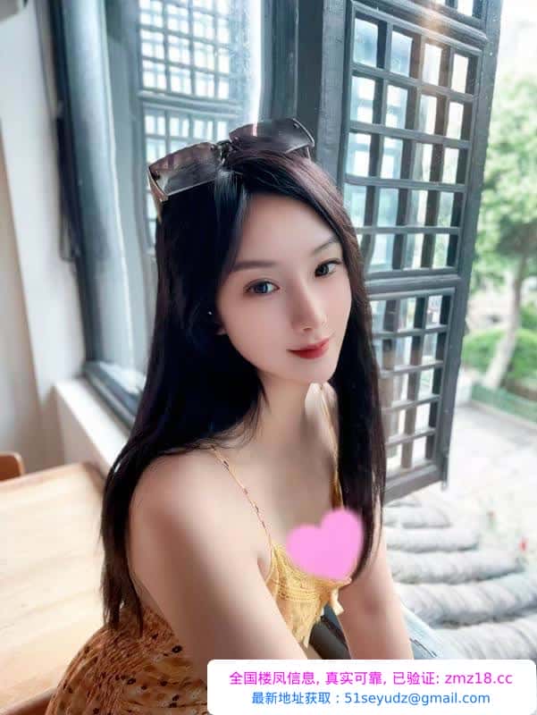 丰满超巨臀小果冻