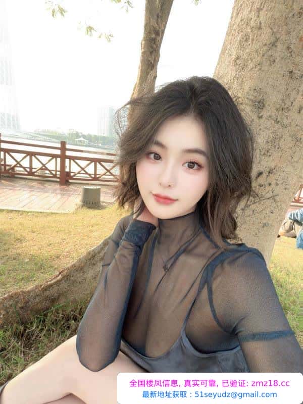 颜值反差清纯小欲女