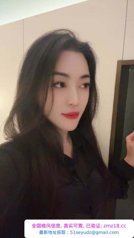 长腿少妇