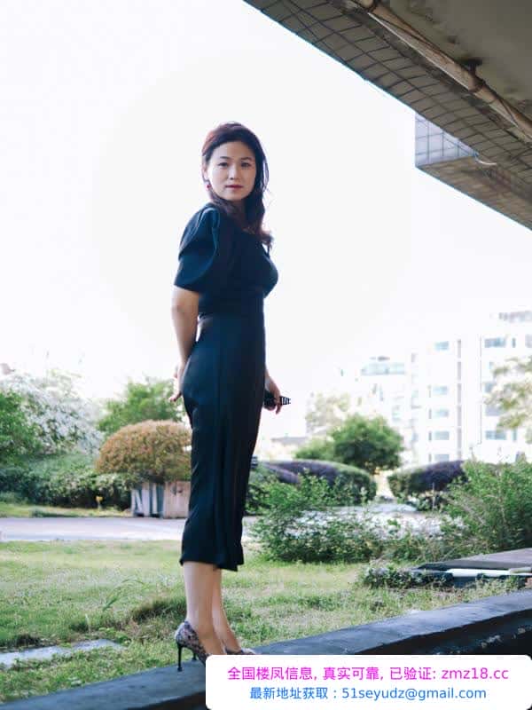 美容店老板娘