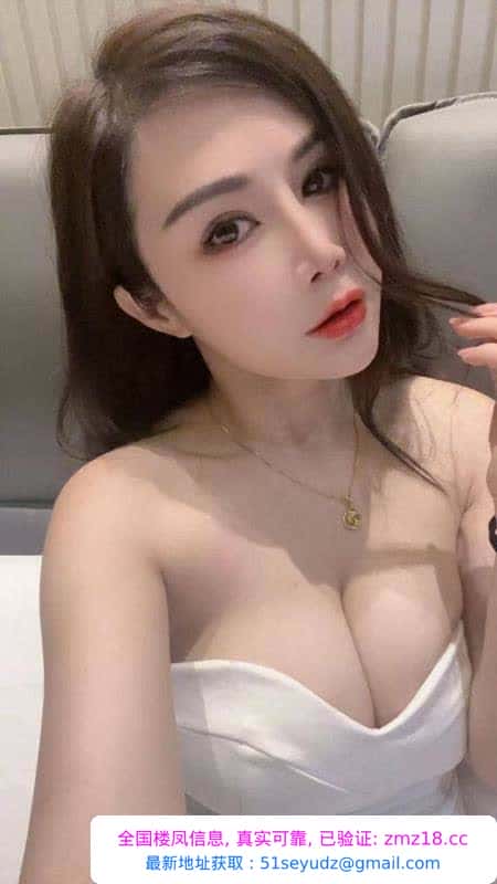 反差清纯大奶欲女