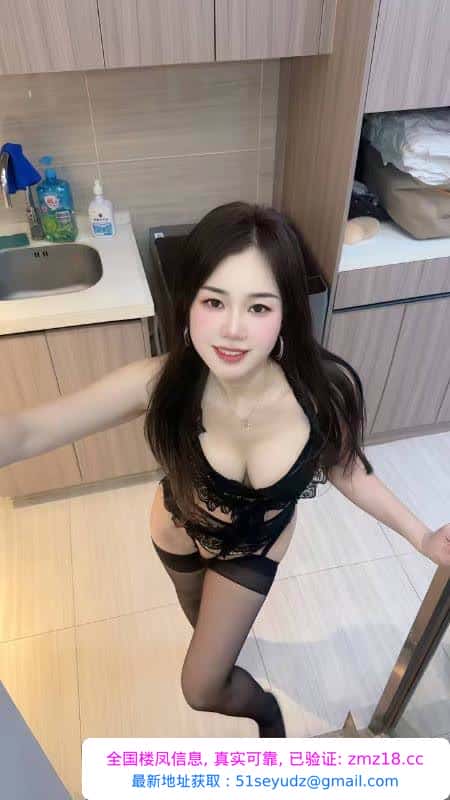 昆山性感大胸妹