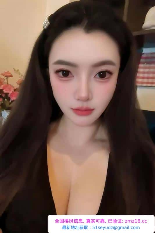 川音巨乳洛老师