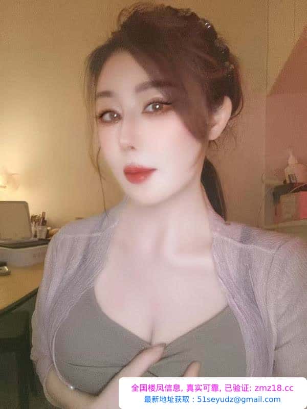 拱墅角色扮演巨乳熟女