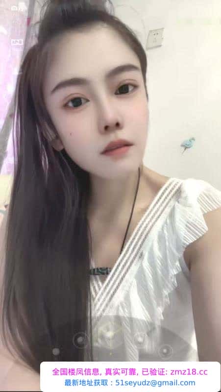 绽放的菊花御姐
