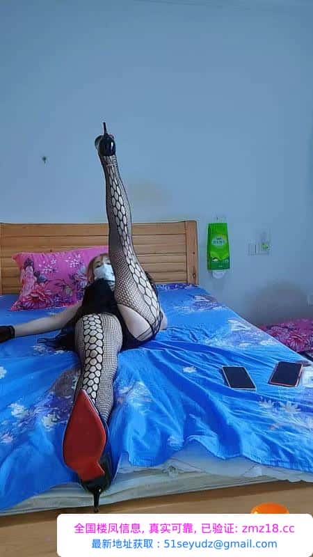 三通大奶子骚货