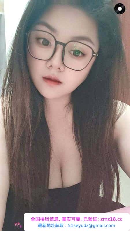 大胸翘臀骚美少妇
