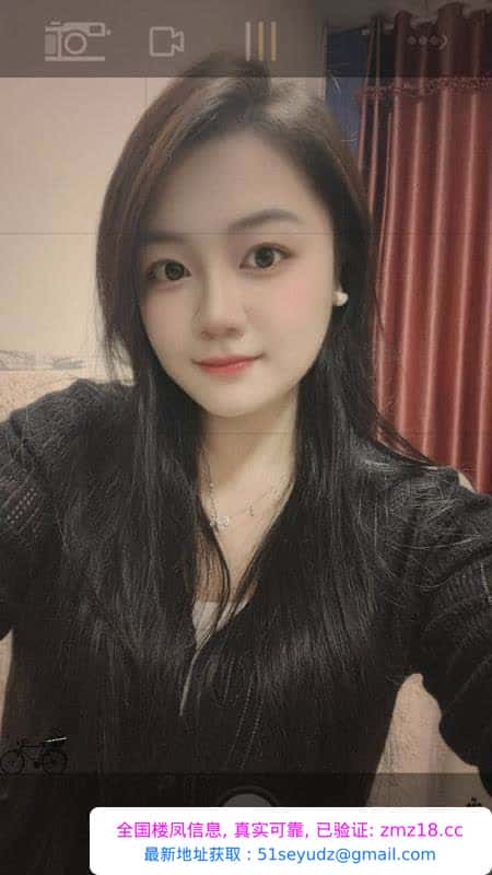 清纯反差妹