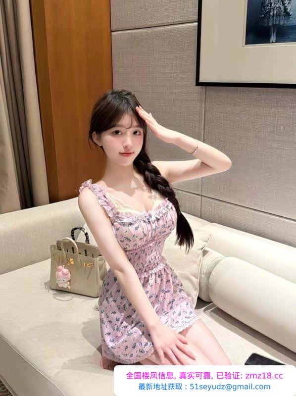 乌市白虎萝莉娜娜