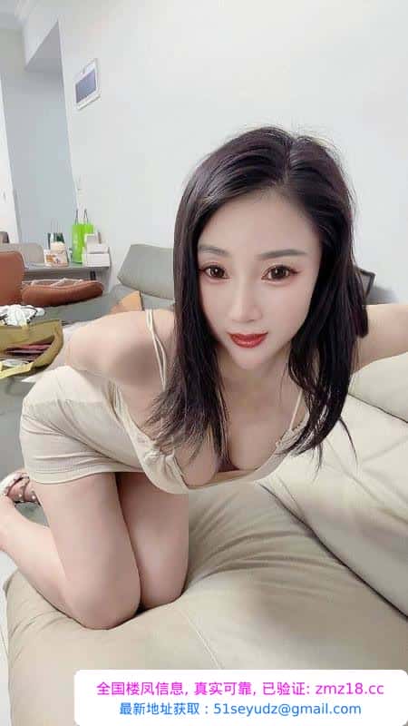 后入风骚翘臀老师