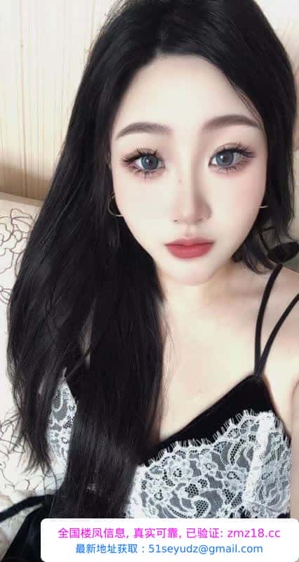 丰满大奶骚货