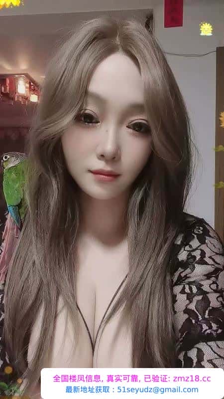 D奶热情喷水少妇