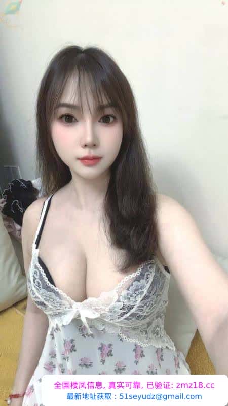 湖里肤白韵味胸大少妇