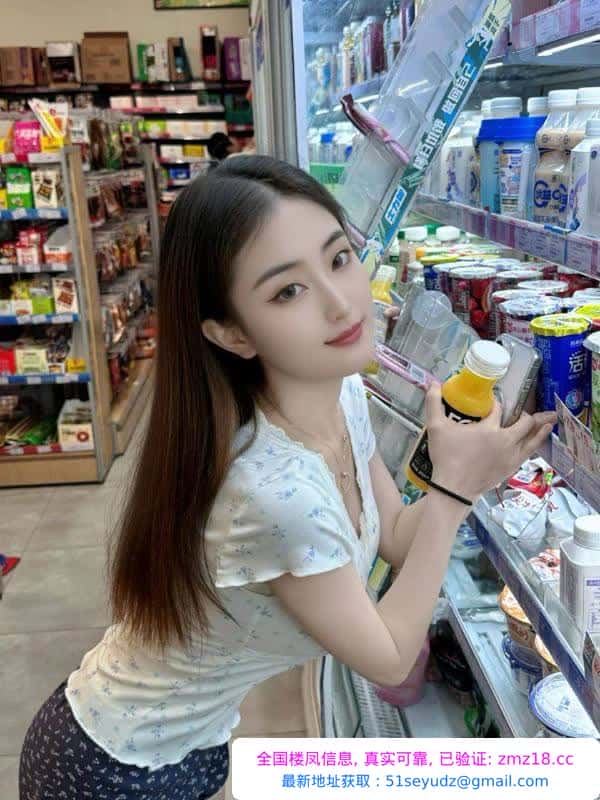 浦东苗条身材小玲玲