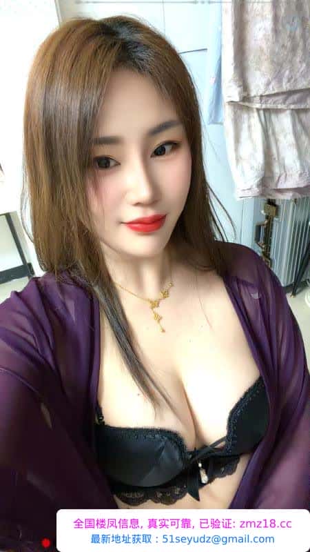 口活超爽的大胸少妇