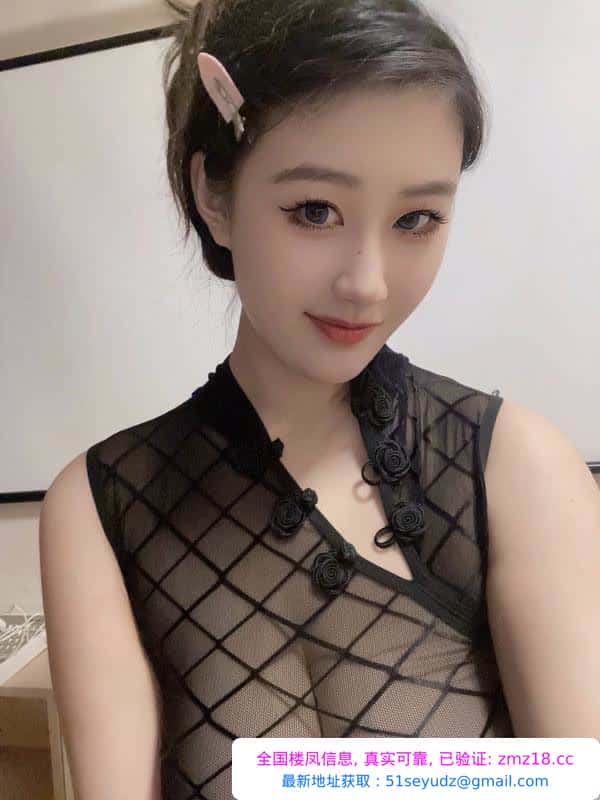 大胸少妇鹿鹿