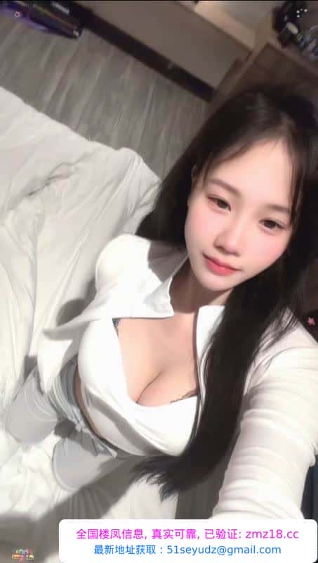 身材苗条性感老师