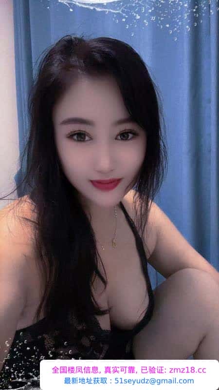 服务系大奶少妇