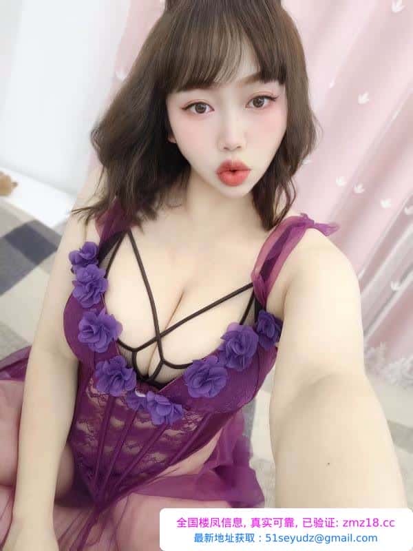 吴中F奶巨乳天雪