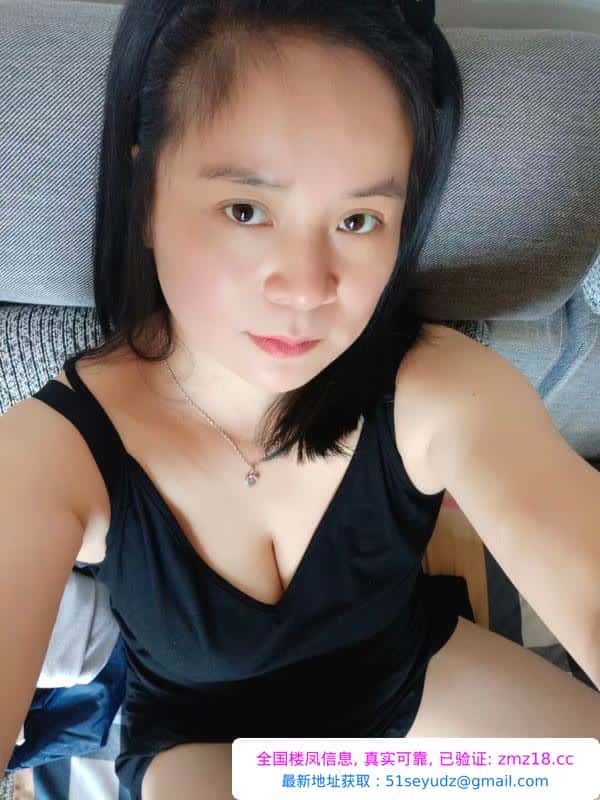 大胸口碑服务款倩倩